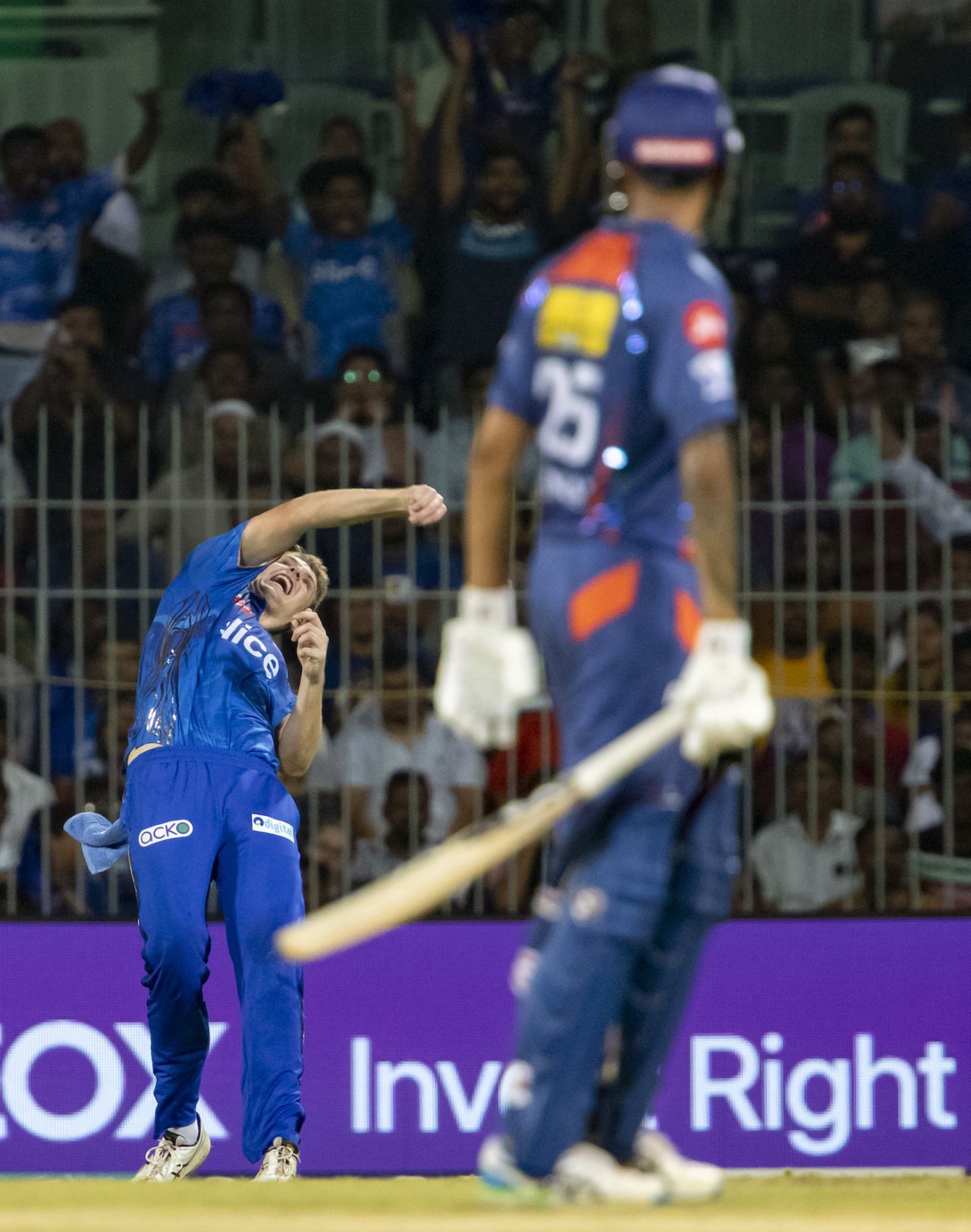 Cameron Green celebrates after taking the catch to send Kyle Mayers back, Lucknow Super Giants vs Mumbai Indians, IPL 2023 Eliminator, May 24, 2023