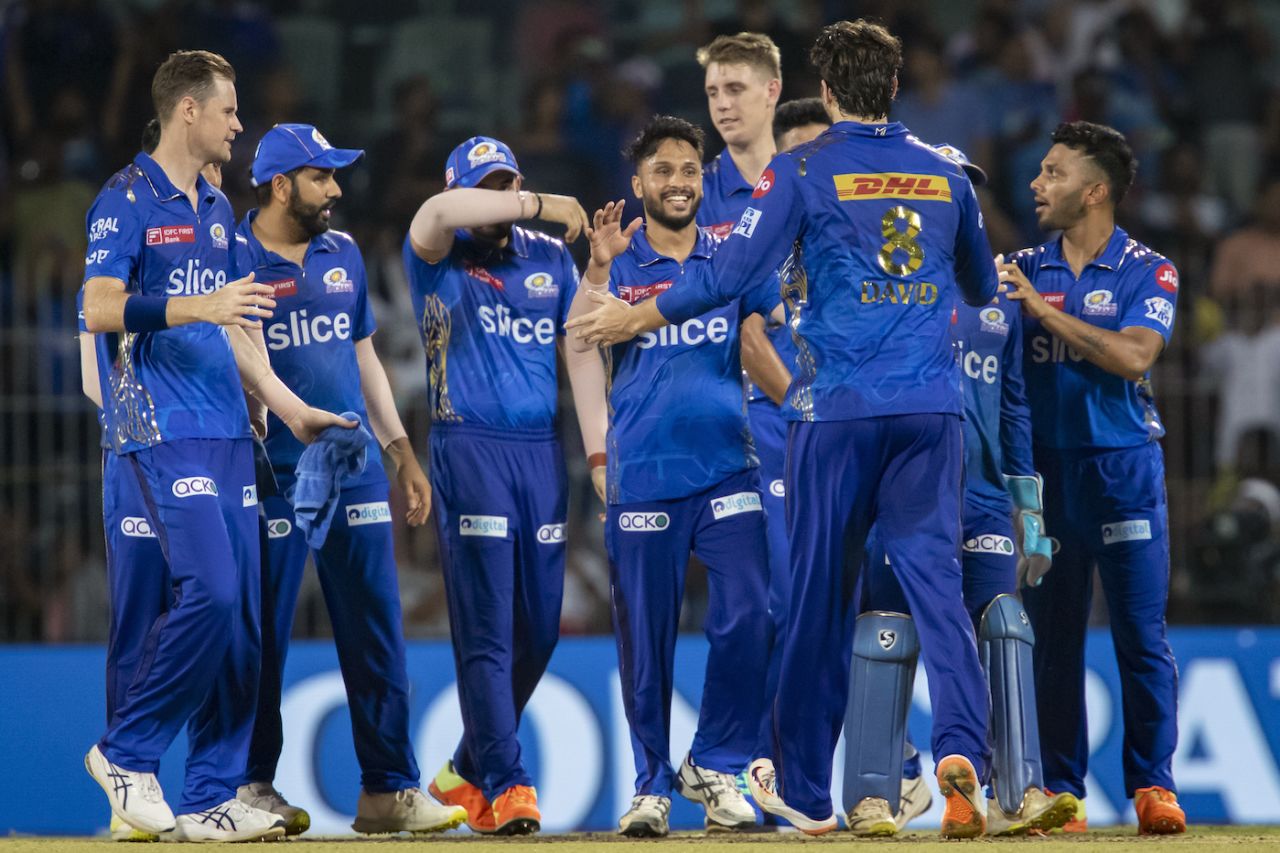Akash Madhwal is the toast of the Mumbai team after returning 5 for 5, Lucknow Super Giants vs Mumbai Indians, IPL 2023 Eliminator, May 24, 2023