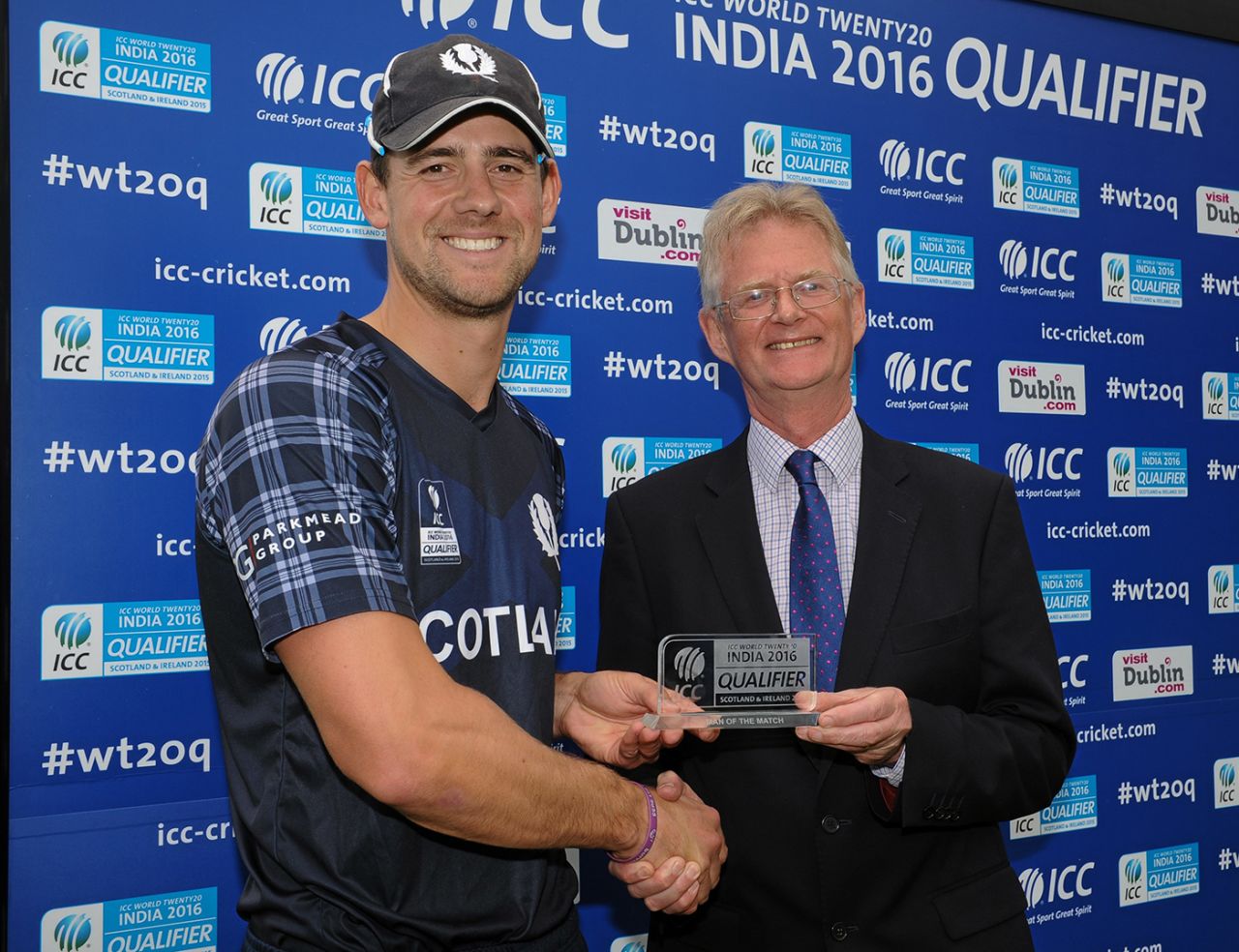 Rob Taylor is presented with his Man of the Match award by Tony Brian, Hong Kong v Scotland, World T20 Qualifier, 1st semi-final, Malahide, July 25, 2015