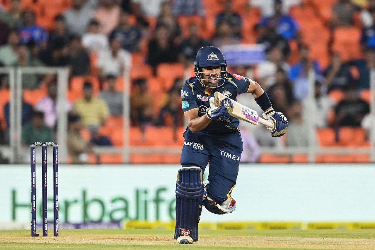 Wriddhiman Saha takes off for a quick run, Gujarat Titans vs Mumbai Indians, IPL 2023 Qualifier 2, Ahmedabad, May 26, 2023