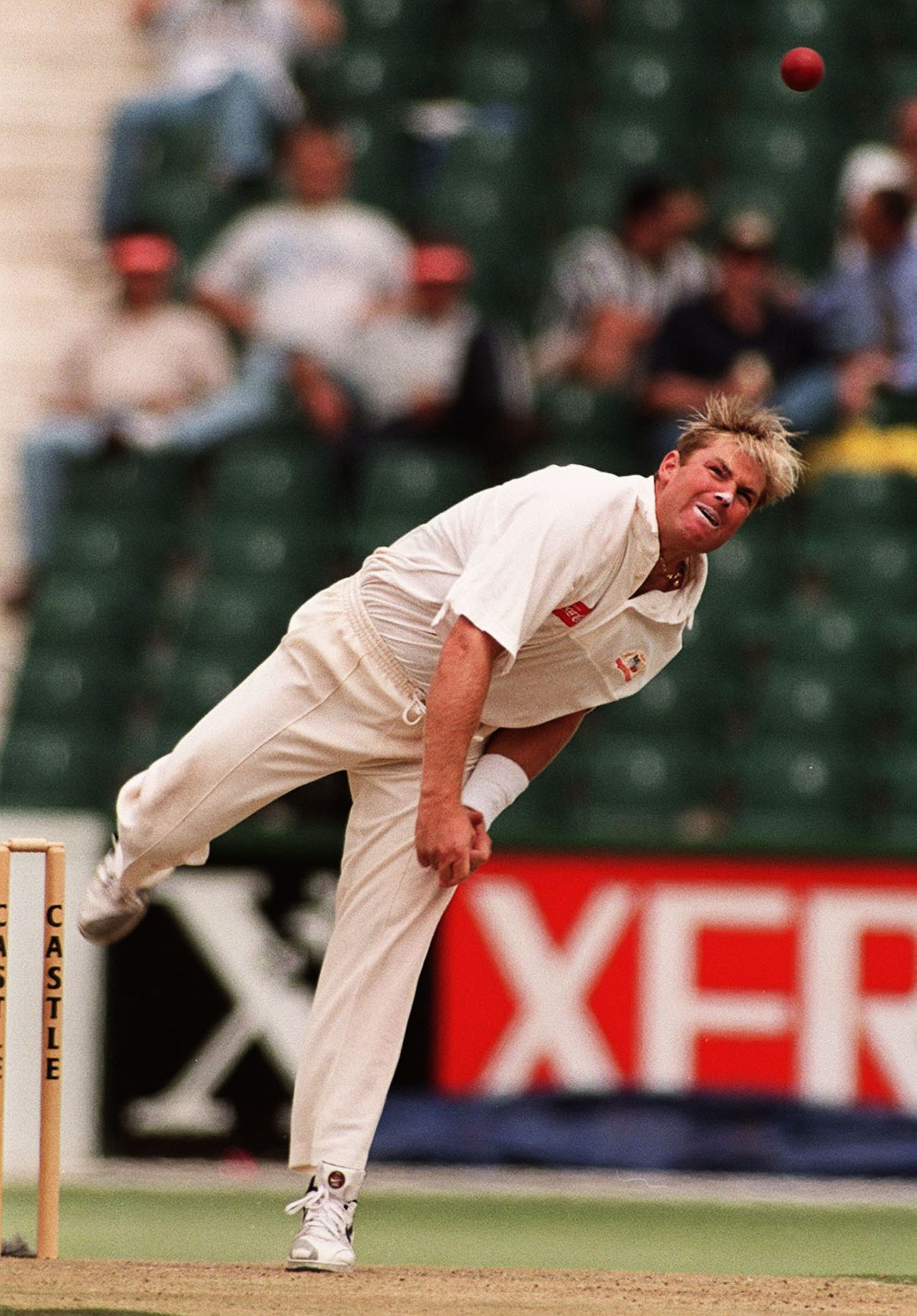 Shane Warne bowls, South Africa vs Australia, 1st Test, Johannesburg, 1st day, February 28, 1997