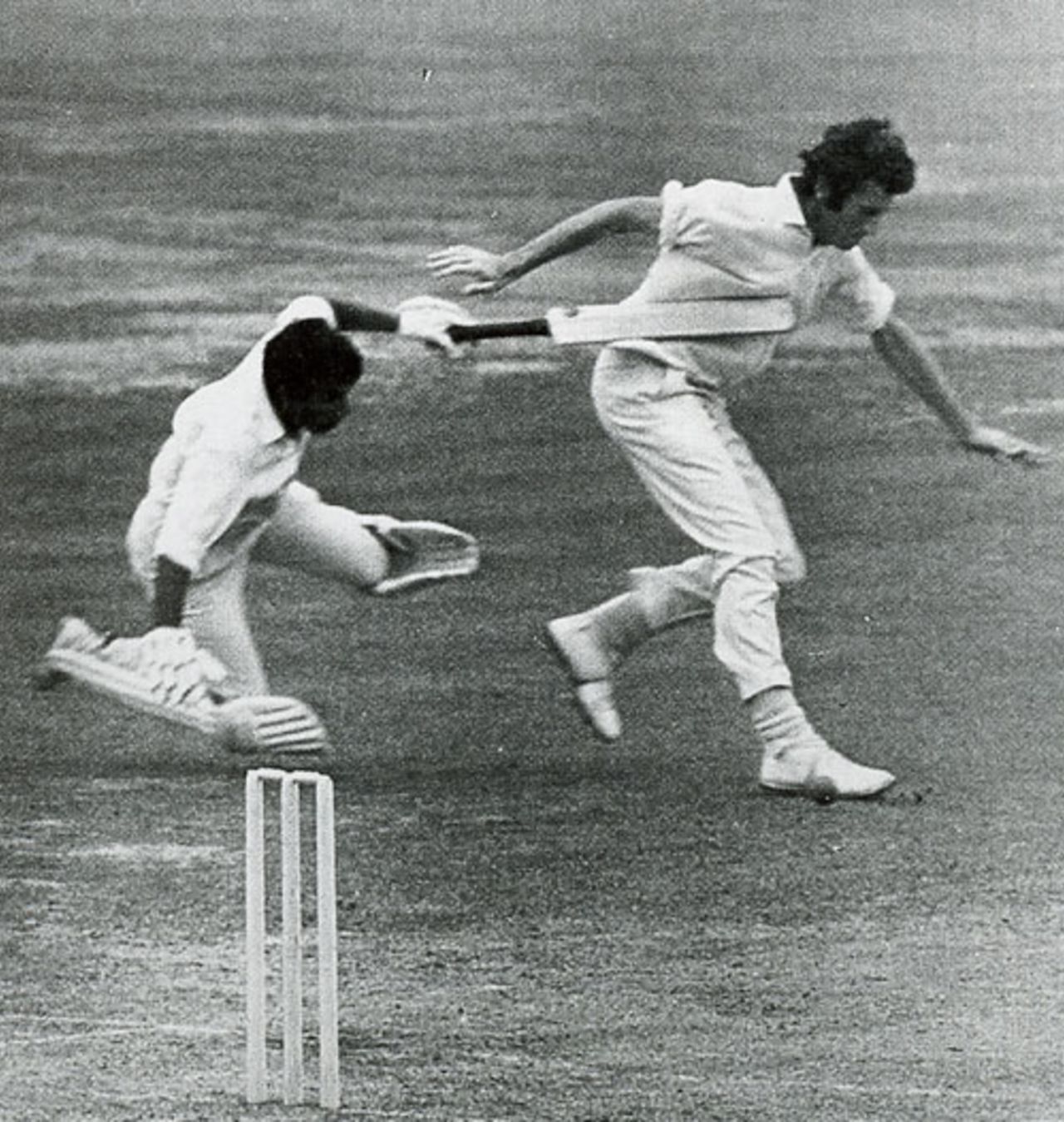John Snow and Sunil Gavaskar collide. Snow was dropped as a result of the incident, England v India, Lord's, July 23, 1971