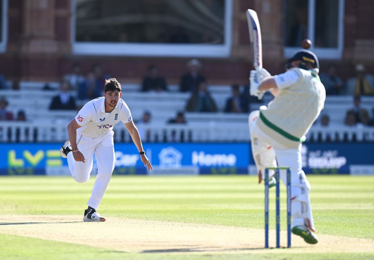 Josh Tongue gets Paul Stirling to glove one behind, England vs Ireland, only Test, Lord's, 2nd day, June 2, 2023
