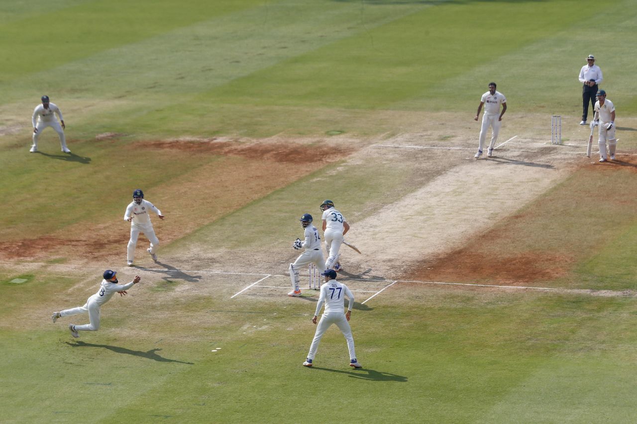 Marnus Labuschagne turns the ball to Virat Kohli at leg slip, India vs Australia, 3rd Test, Indore, 3rd day, March 3, 2023