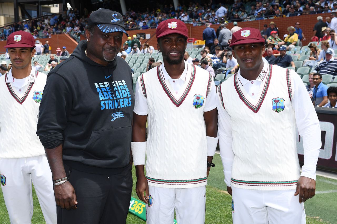 Carl Hooper with Marquino Mindley and Devon Thomas after handing out their West Indies Test caps, Australia vs West Indies, 2nd Test, Adelaide, 1st day, Decemebr 8, 2022
