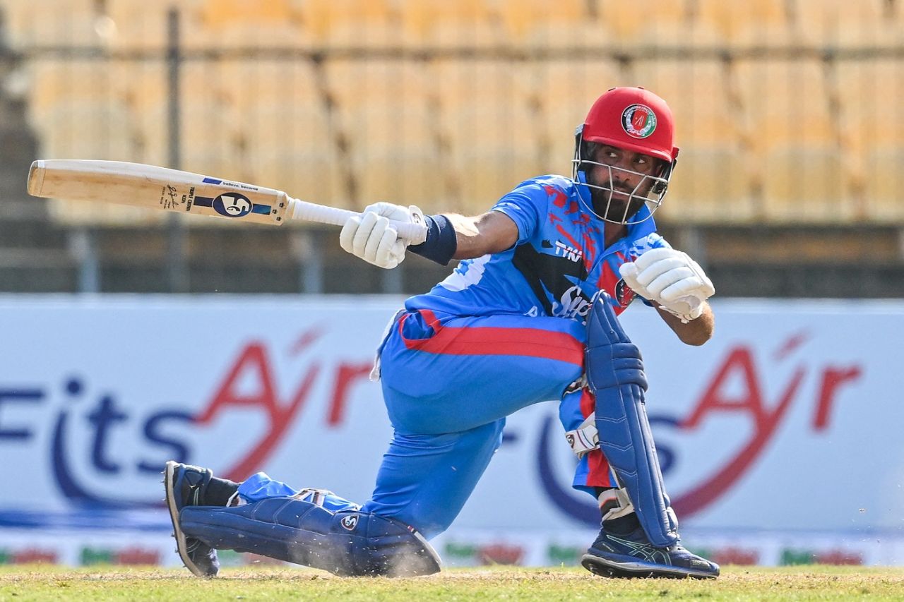 Hashmatullah Shahidi sweeps one during his 57-run knock, Sri Lanka vs Afghanistan, 2nd ODI, Hambantota, June 4, 2023
