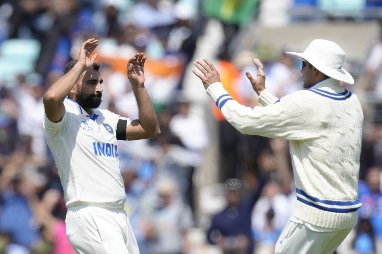 Mohammed Shami celebrates with Shubman Gill, Australia vs India, WTC final, day one, London, June 7, 2023