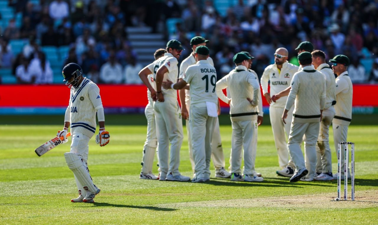 Ravindra Jadeja drags himself off after being dismissed on 48, Australia vs India, WTC final, second day, The Oval, London, June 8, 2023 