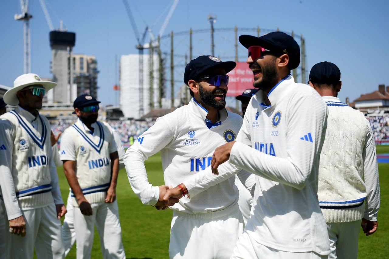 Virat Kohli and Axar Patel have a laugh, Australia vs India, WTC final, 3rd day, The Oval, London, June 9, 2023