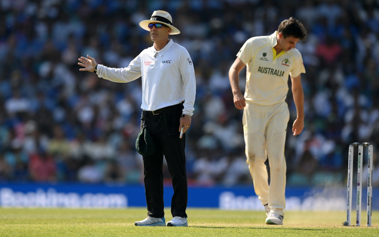 Chris Gaffaney signals no-ball after Pat Cummins overstepped, Australia vs India, WTC final, 4th Day, The Oval, London, June 10, 2023