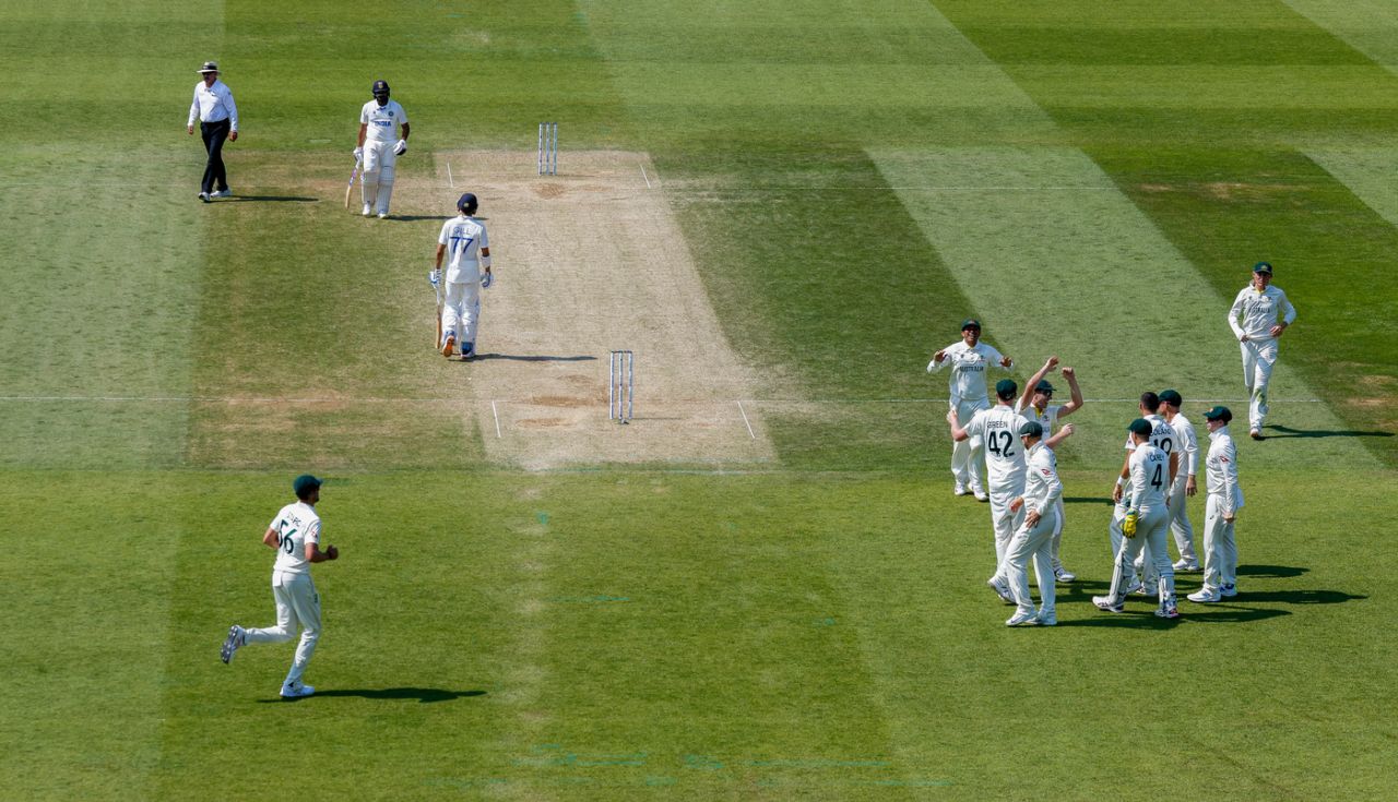 Cameron Green's catch of Shubman Gill: Australia celebrate, India confer, Australia vs India, WTC final, 4th Day, The Oval, London, June 10, 2023