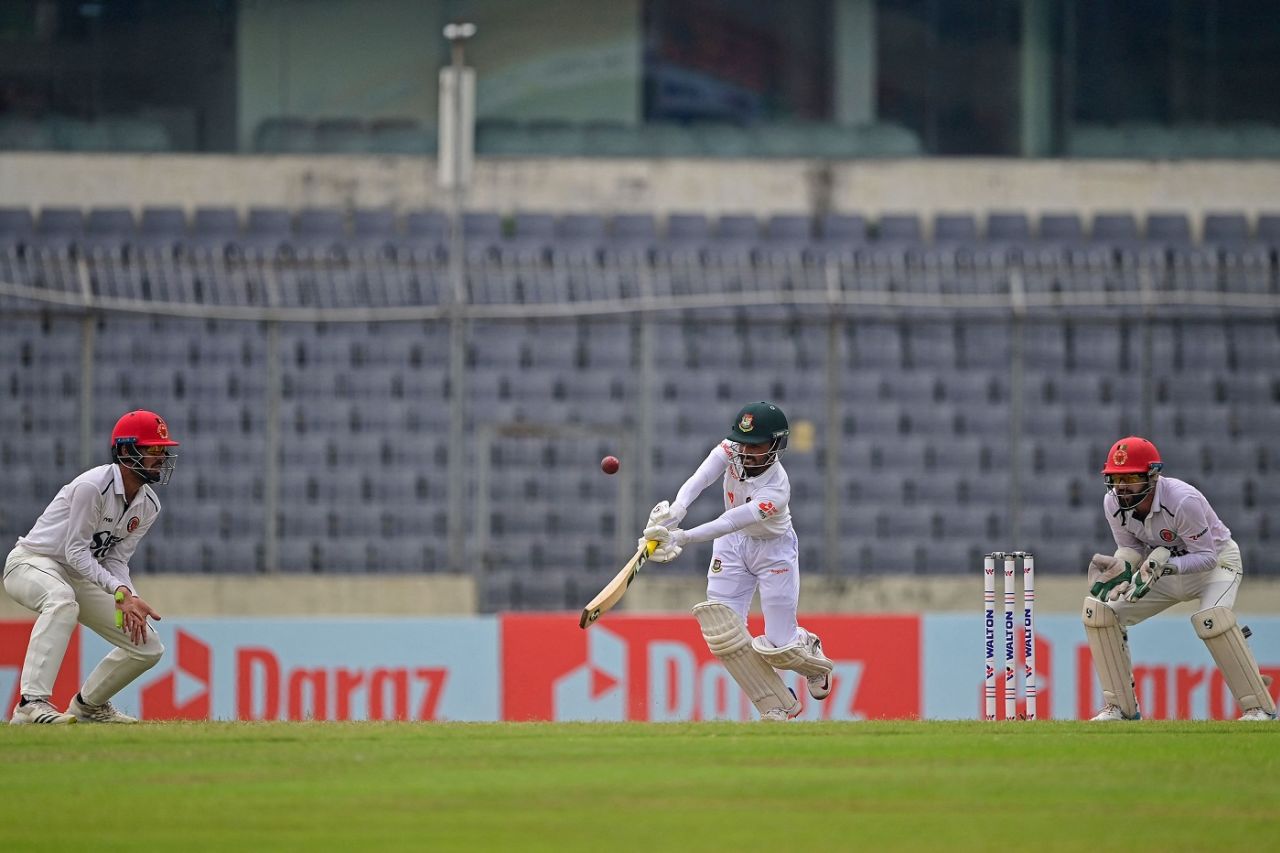 Mominul Haque tries to work one on the leg side, Bangladesh vs Afghanistan, Only Test, Mirpur, 3rd day, June 16, 2023