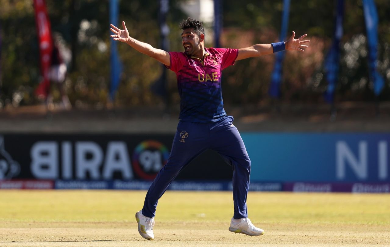 Zahoor Khan appeals unsuccessfully, Oman vs UAE, ICC Cricket World Cup Qualifier, Bulawayo, June 21, 2023