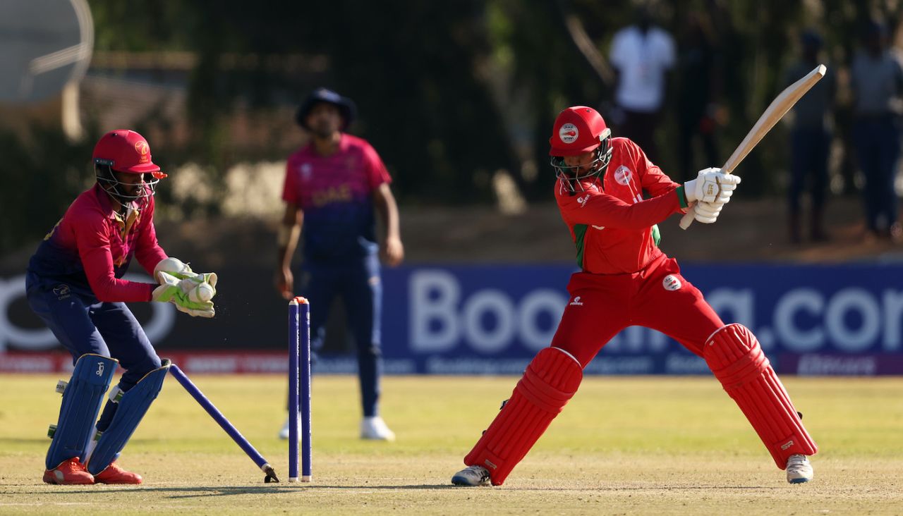 Vriitya Aravind watches Aqib Ilyas gets knocked over, Oman vs UAE, ICC Cricket World Cup Qualifier, Bulawayo, June 21, 2023