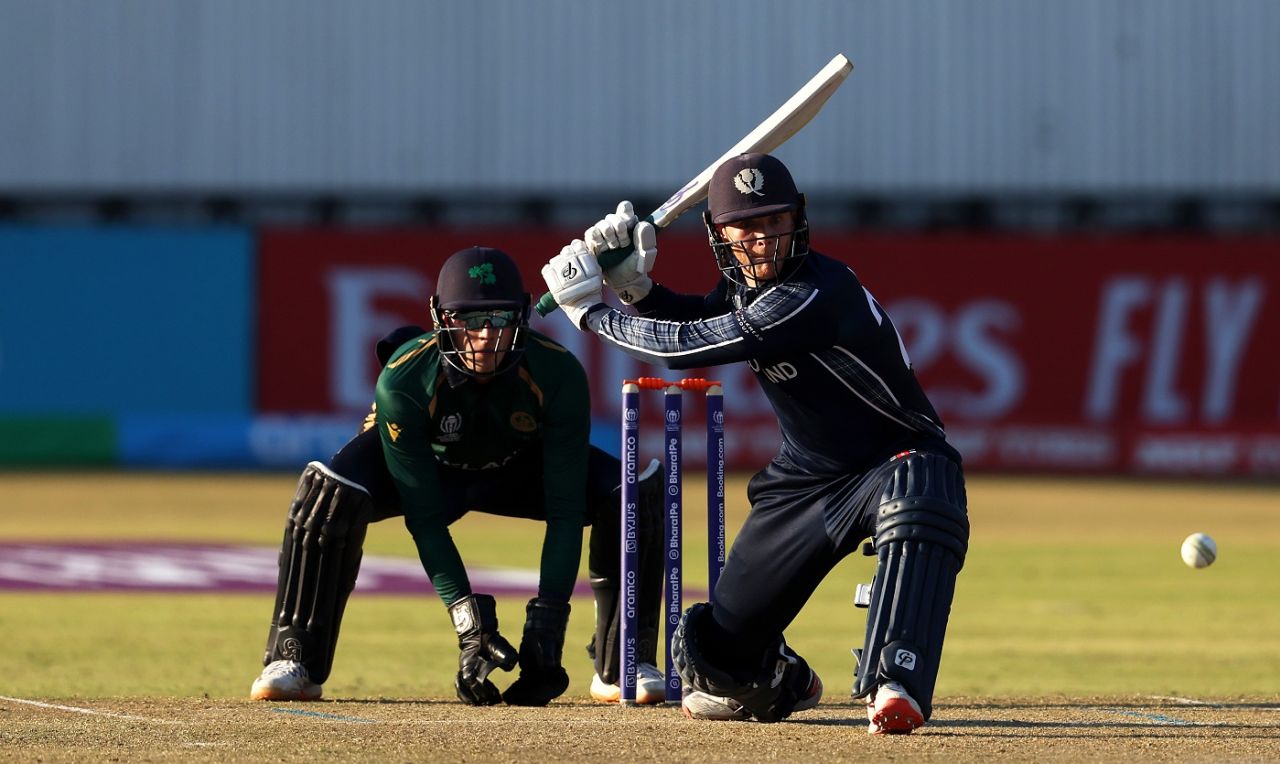 Michael Leask nails the sweep against George Dockrell, Ireland vs Scotland, ICC Men's World Cup Qualifier, Bulawayo, June 21, 2023