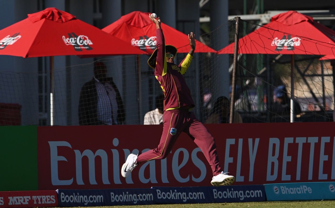 Keacy Carty pulled off an outstanding juggling catch on the boundary, Nepal vs West Indies, World Cup Qualifier, Harare, June 22, 2023