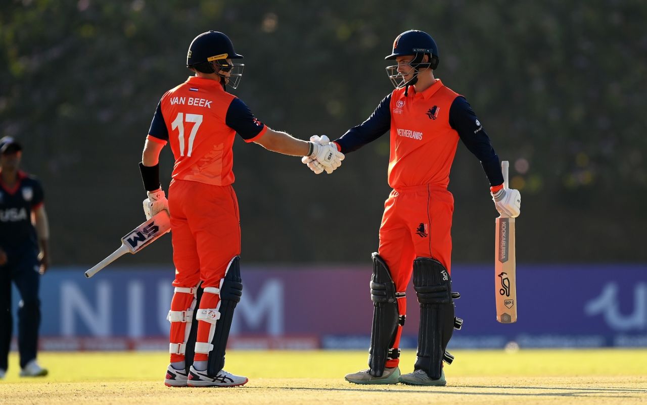 Logan van Beek congratulates Scott Edwards on completing a second-straight fifty, Netherlands vs USA, ICC World Cup Qualifier, June 22, 2023