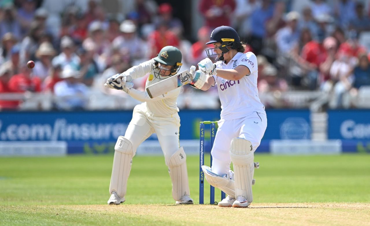 Nat Sciver-Brunt survived a few scares at the start of the third day, England vs Australia, Only Test, Women's Ashes, Nottingham, 3rd day, June 24, 2023