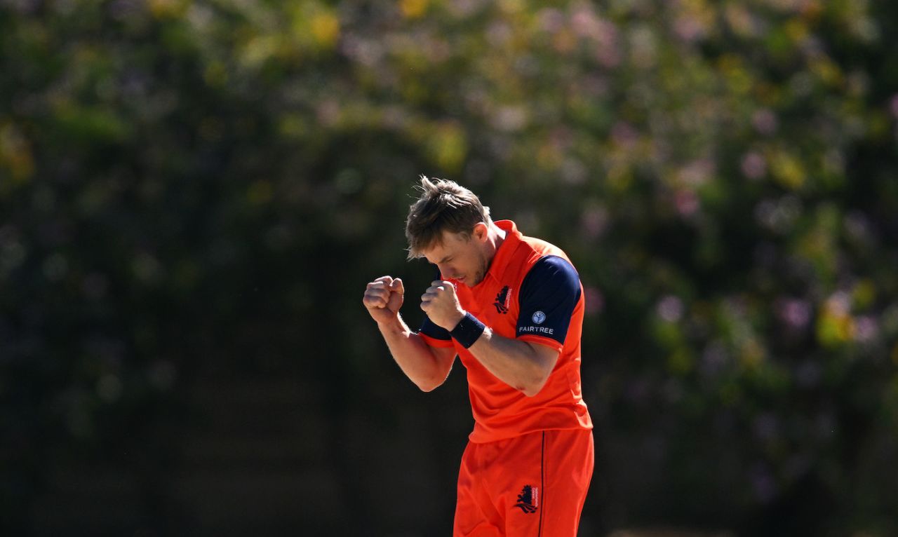 Logan van Beek finished with career-best figures, Netherlands vs Nepal, ICC ODI World Cup Qualifier, Harare, June 24, 2023