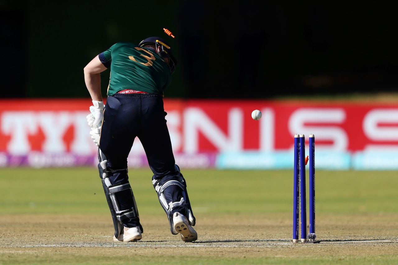 Lorcan Tucker is cleaned up by Dasun Shanaka, Ireland vs Sri Lanka, ICC World Cup Qualifier, Bulawayo, June 25, 2023