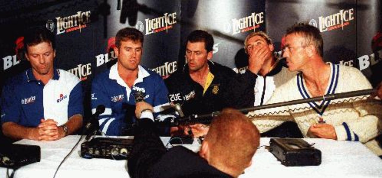  Steve Waugh, Mark Taylor, Tony Dodemaide, Shane Warne and Greg Matthews take questions during their press conference regarding their dispute with the ACB, North Sydney Oval, October 24, 1997