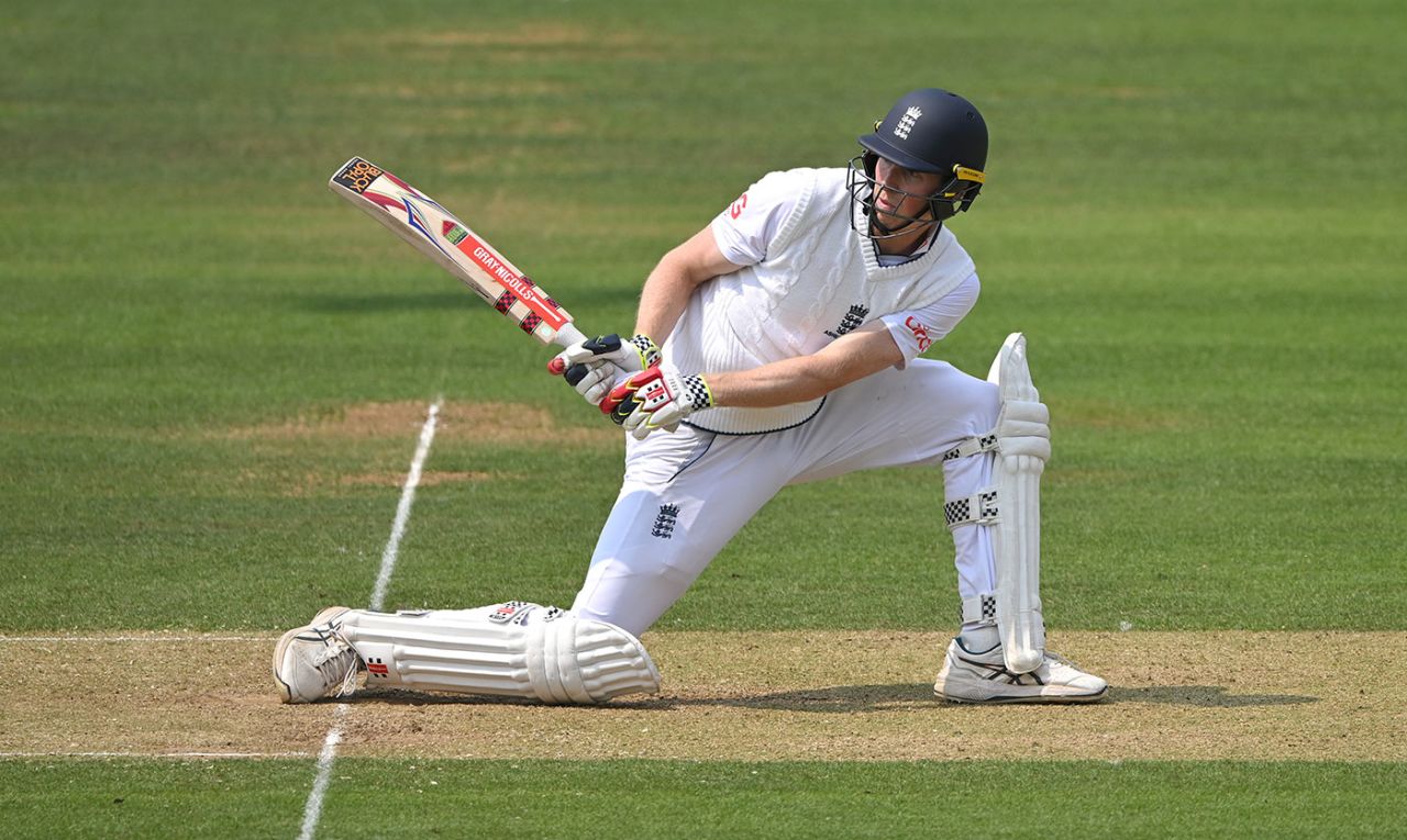 Zak Crawley brought out the reverse sweep early against Nathan Lyon, England vs Australia, 2nd Ashes Test, Lord's, 2nd day, June 29, 2023