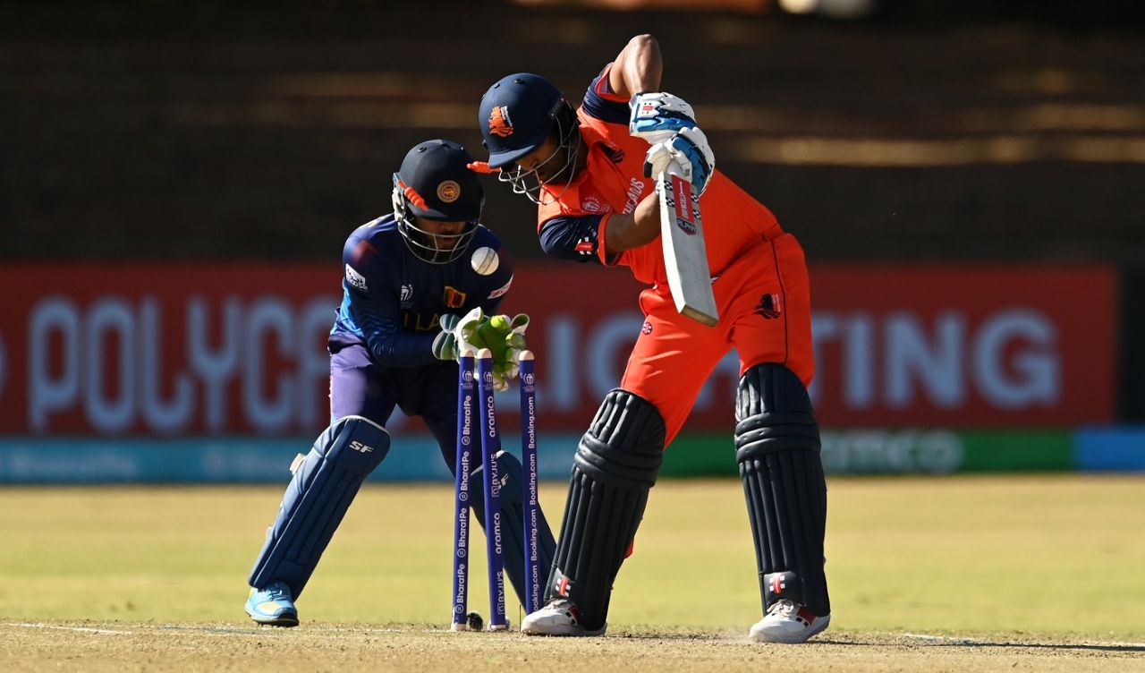 Teja Nidamanuru is bowled for a duck, Netherlands vs Sri Lanka, Super Six, ODI World Cup Qualifier, Bulawayo, June 30, 2023