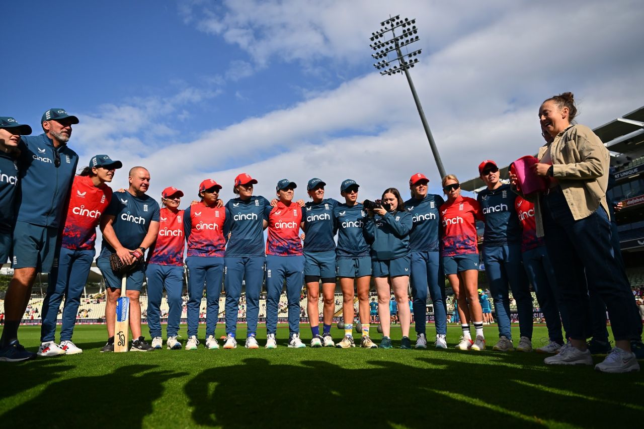 The England team get together ahead of the first T20I against Australia, England vs Australia, 1st Women's T20I, Birmingham, July 1, 2023