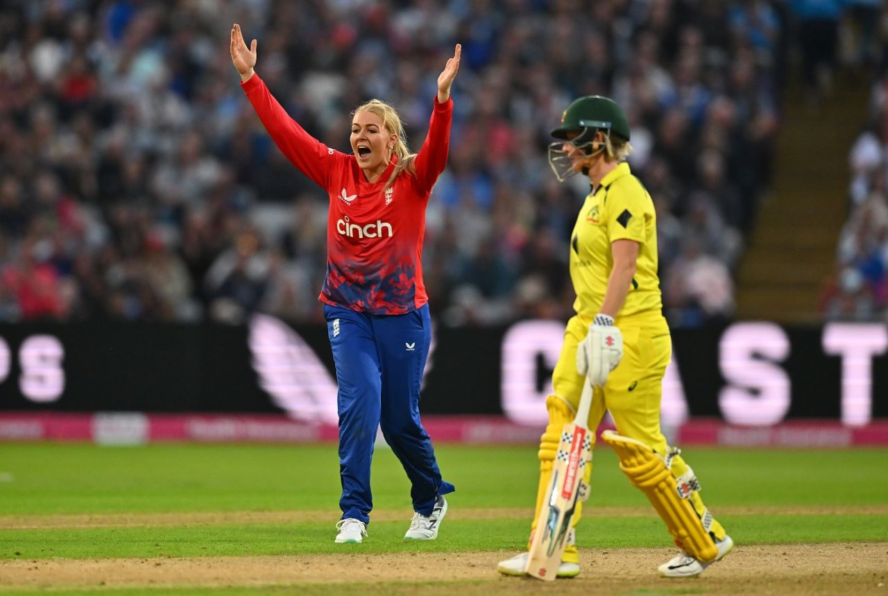 Sarah Glenn struck twice in an over to put England back in the game, England vs Australia, 1st Women's T20I, Birmingham, July 1, 2023