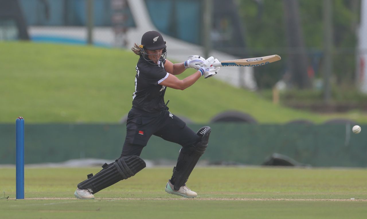 Suzie Bates drives during her half-century, Sri Lanka vs New Zealand, 3rd women's ODI, Galle, July 3, 2023