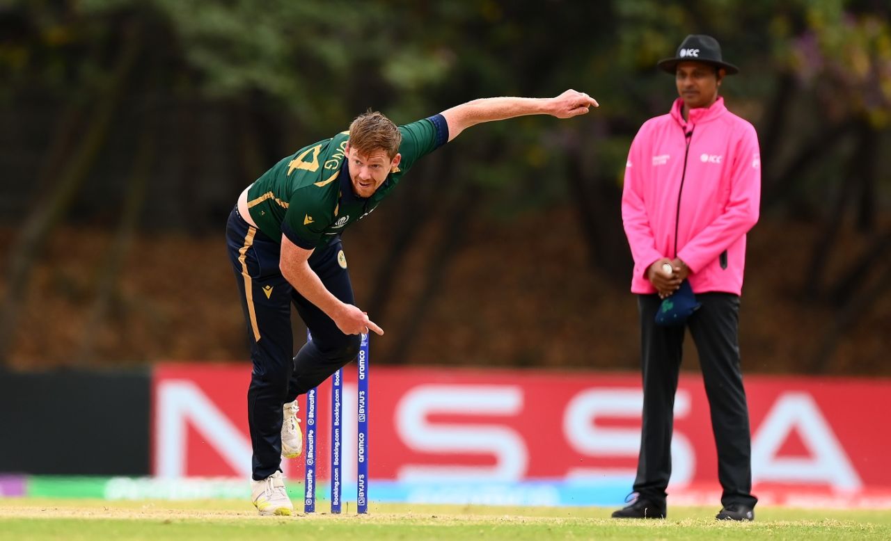 Craig Young took two wickets in his first spell, 7th place playoff, ICC ODI World Cup Qualifiers, Harare, July 4, 2023