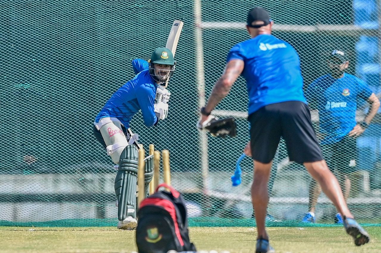 Mohammad Naim faces throwdowns, Bangladesh vs Afghanistan, Chattogram, July 4, 2023