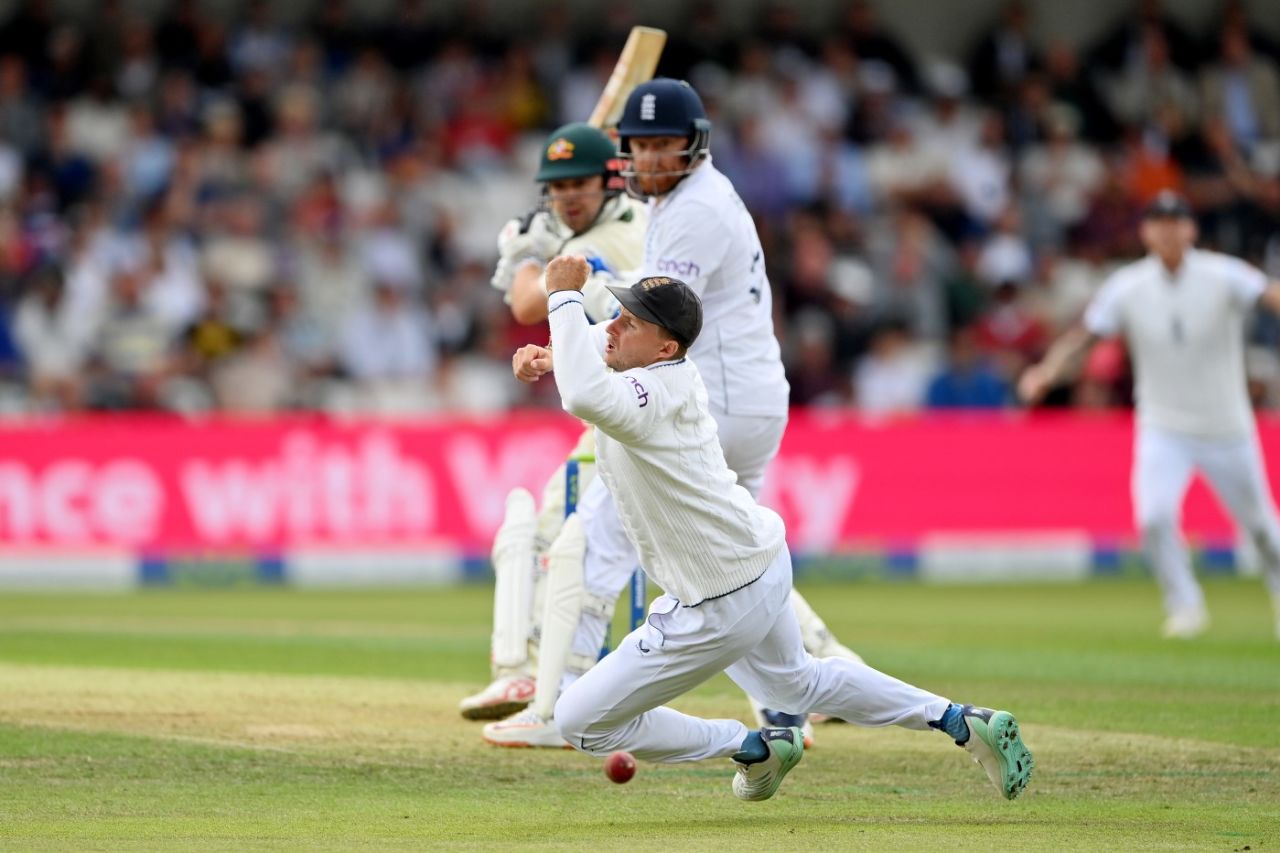 Joe Root misses an edge at slip, England vs Australia, 3rd Test, Headingley, July 6, 2023