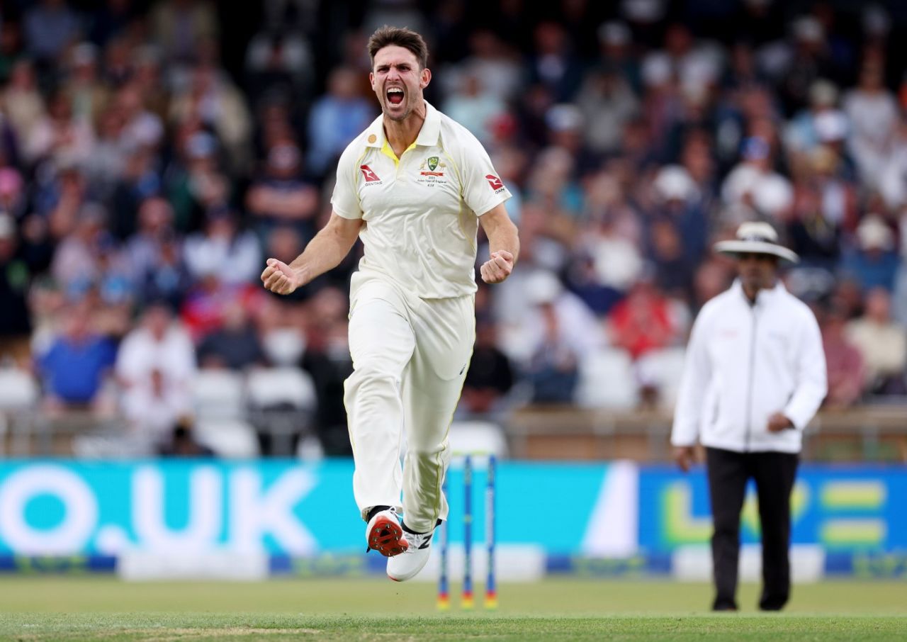 Mitchell Marsh celebrates the wicket of Zak Crawley, England vs Australia, 3rd Test, Headingley, July 6, 2023