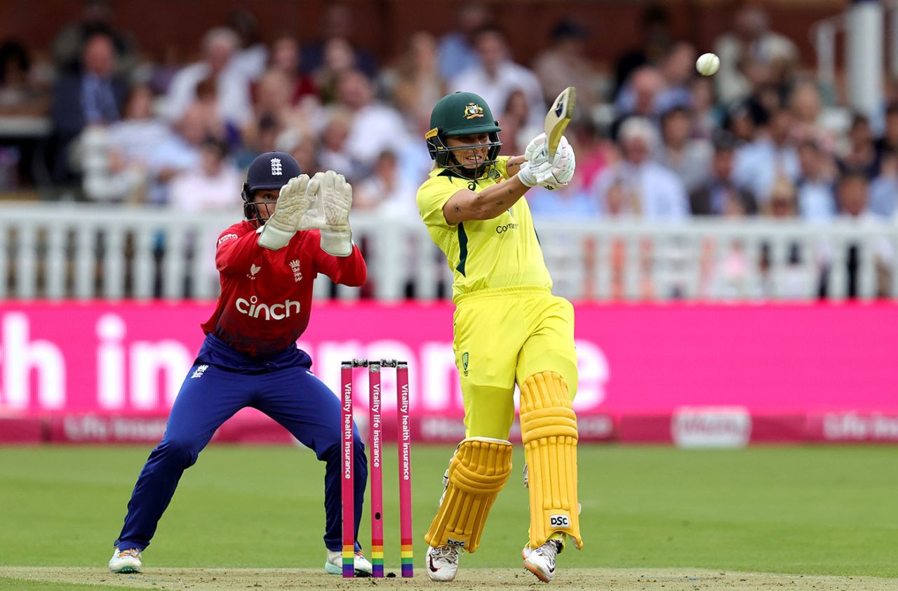 Ash Gardner pulls through midwicket, England vs Australia, 3rd women's T20I, Lord's, July 8, 2023