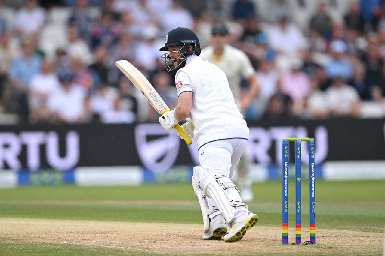 Ben Duckett steers into the off side, England vs Australia, 3rd Test, 4th day, Headingley, July 9, 2023