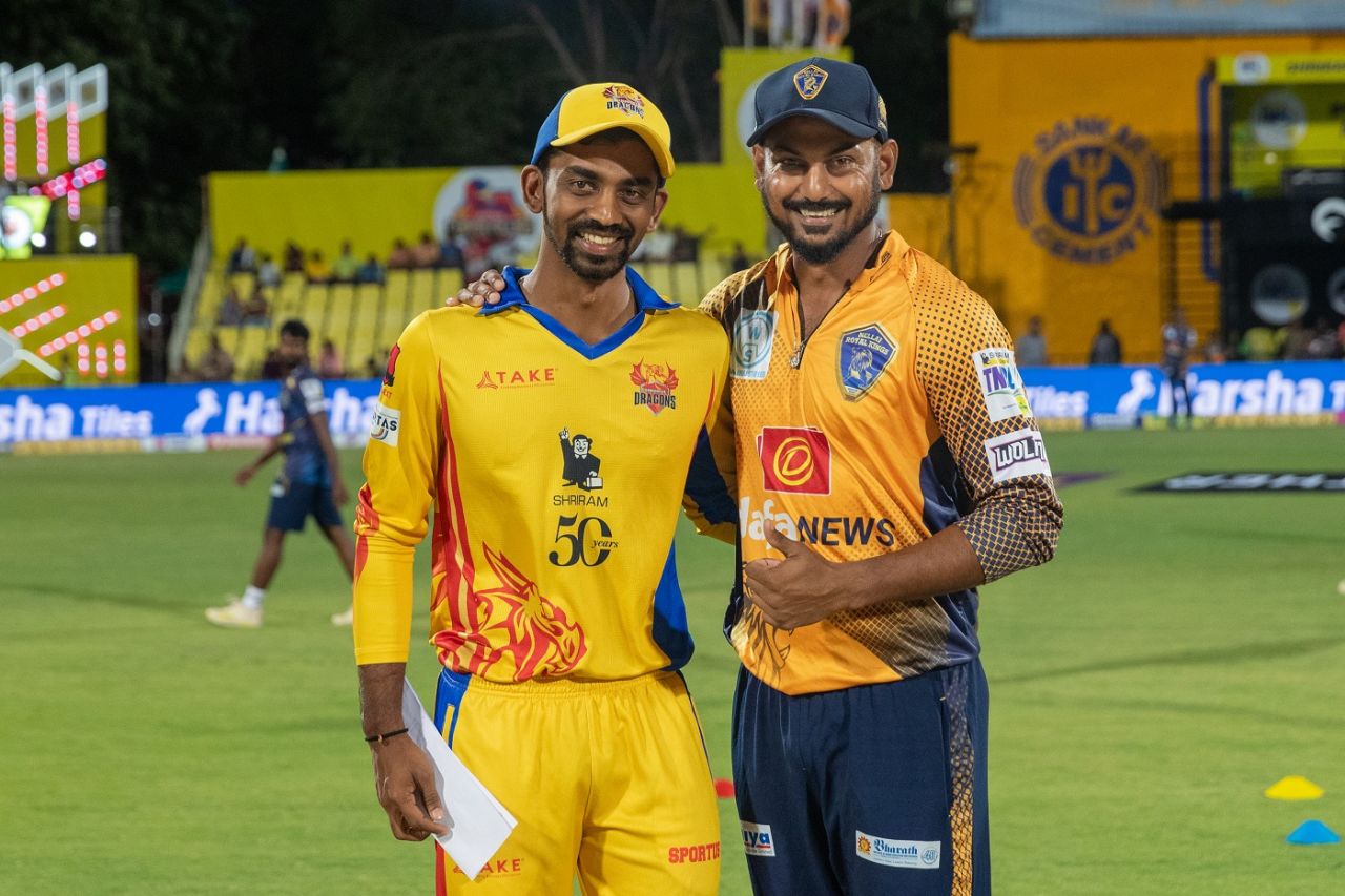Dindigul Dragons captain B Indrajith and Nellai Royal Kings captain KB Arun Karthik greet each other, Dindigul Dragons vs Nellai Royal Kings, Qualifier 2, TNPL 2023, Tirunelveli, July 10, 2023