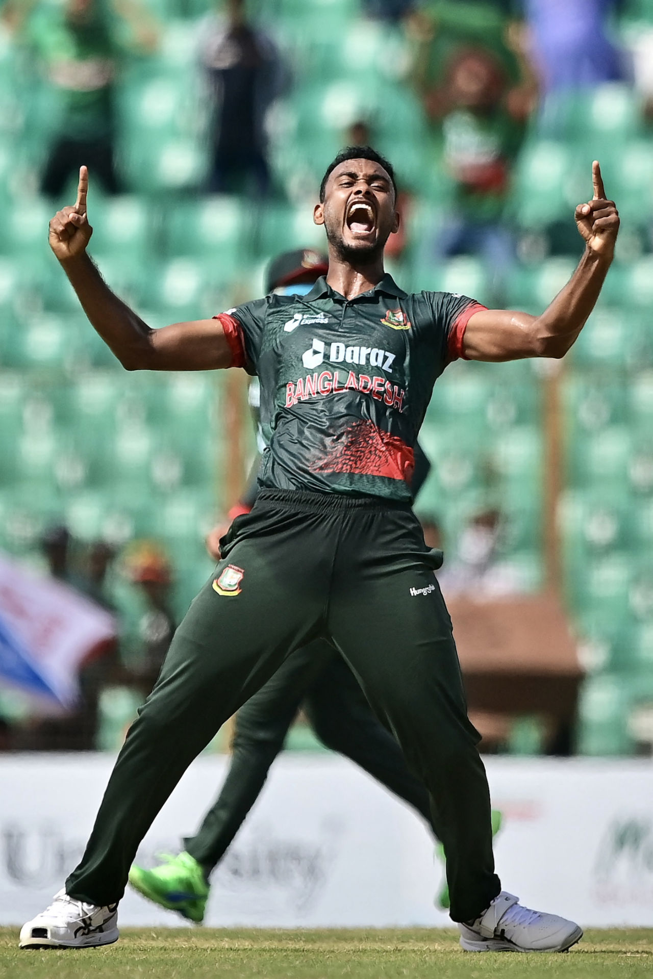 Shoriful Islam is pumped after getting his third wicket, that of Mohammad Nabi, Bangladesh vs Afghanistan, 3rd men's ODI, Chattogram, July 11, 2023