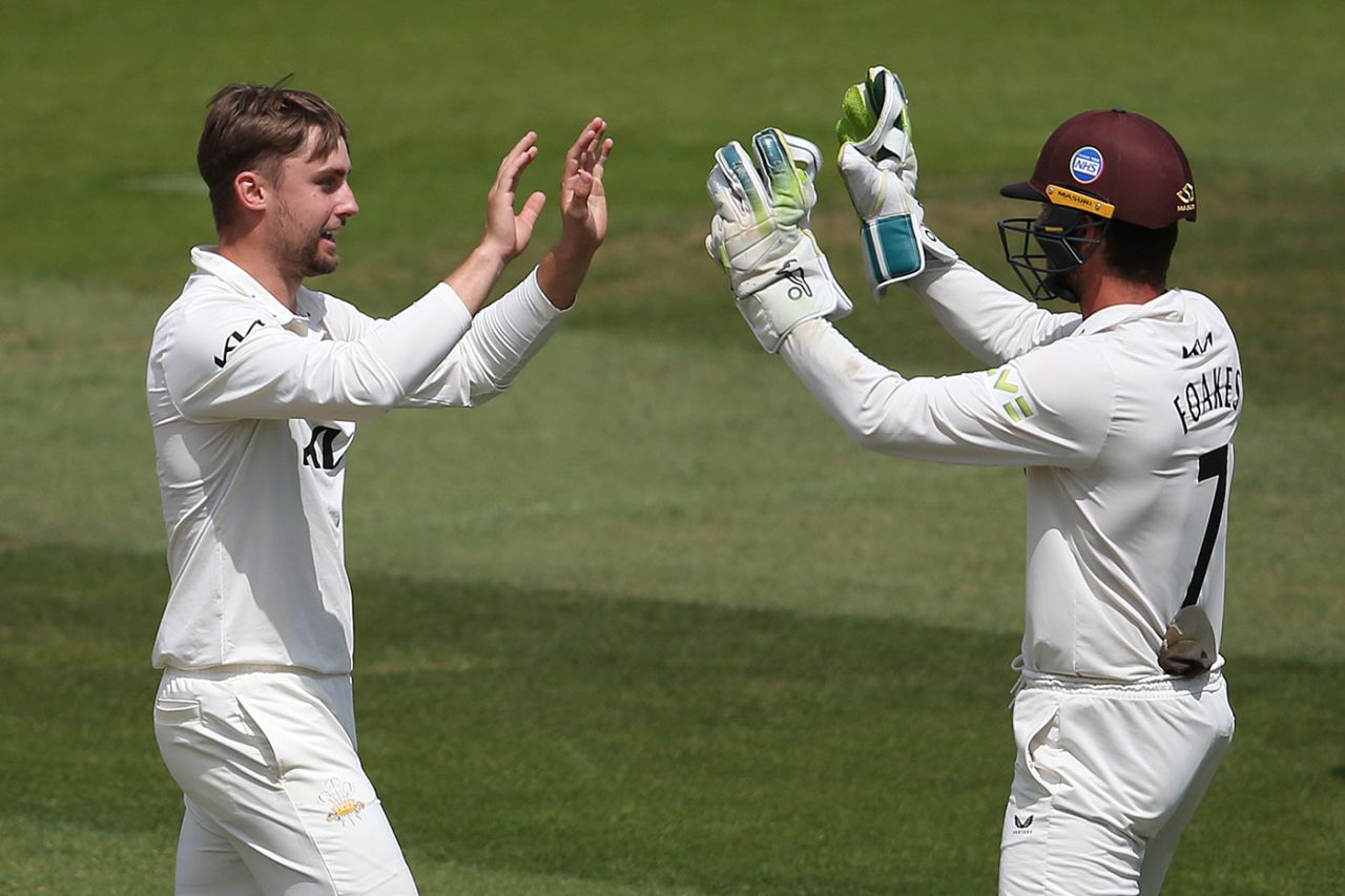 Will Jacks and Ben Foakes celebrate, Surrey vs Nottinghamshire, County Championship Division One, The Oval, July 12, 2023