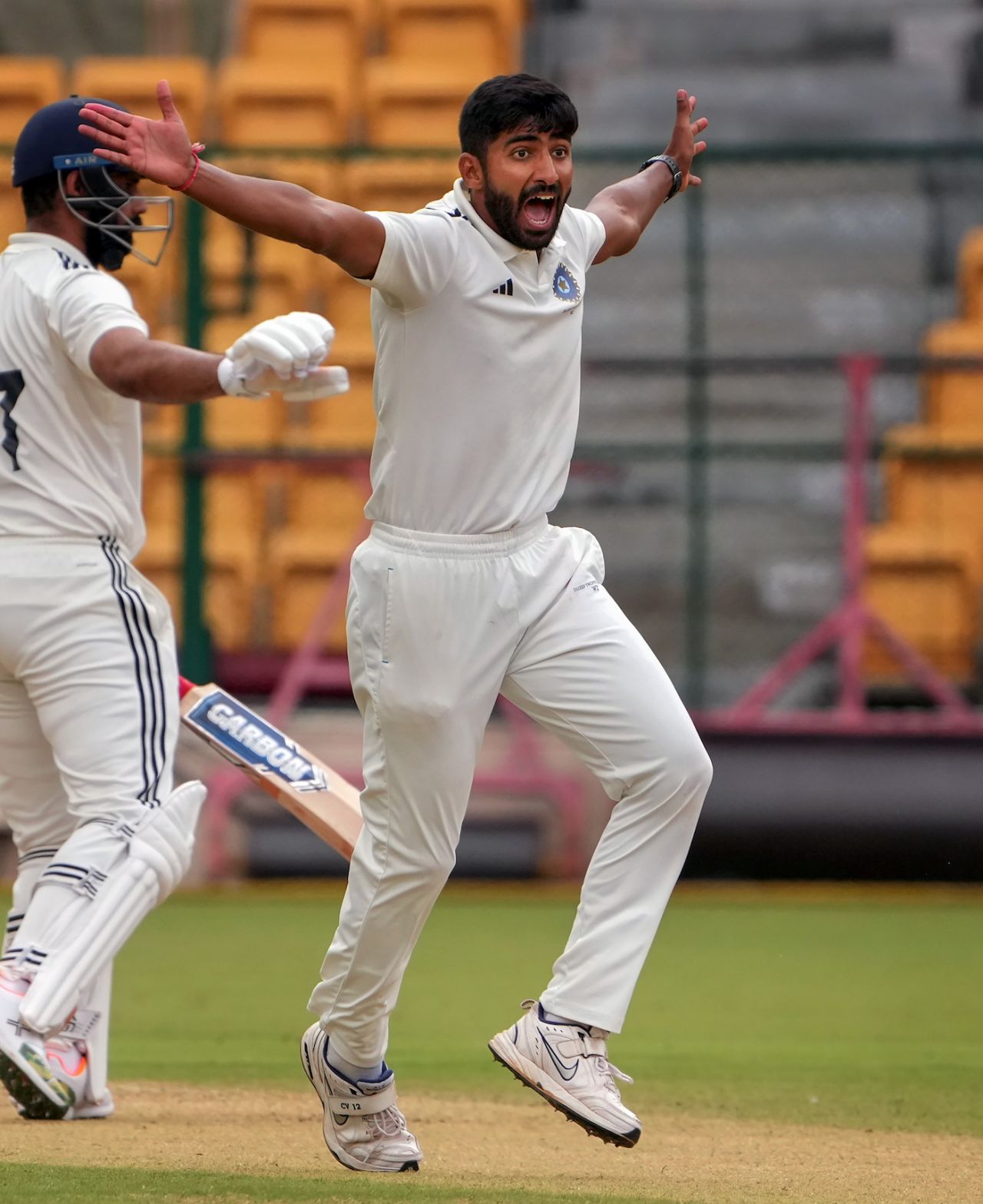 Chintan Gaja goes up in appeal, South Zone vs West Zone, Duleep Trophy final, 1st day, Bengaluru, July 12, 2023