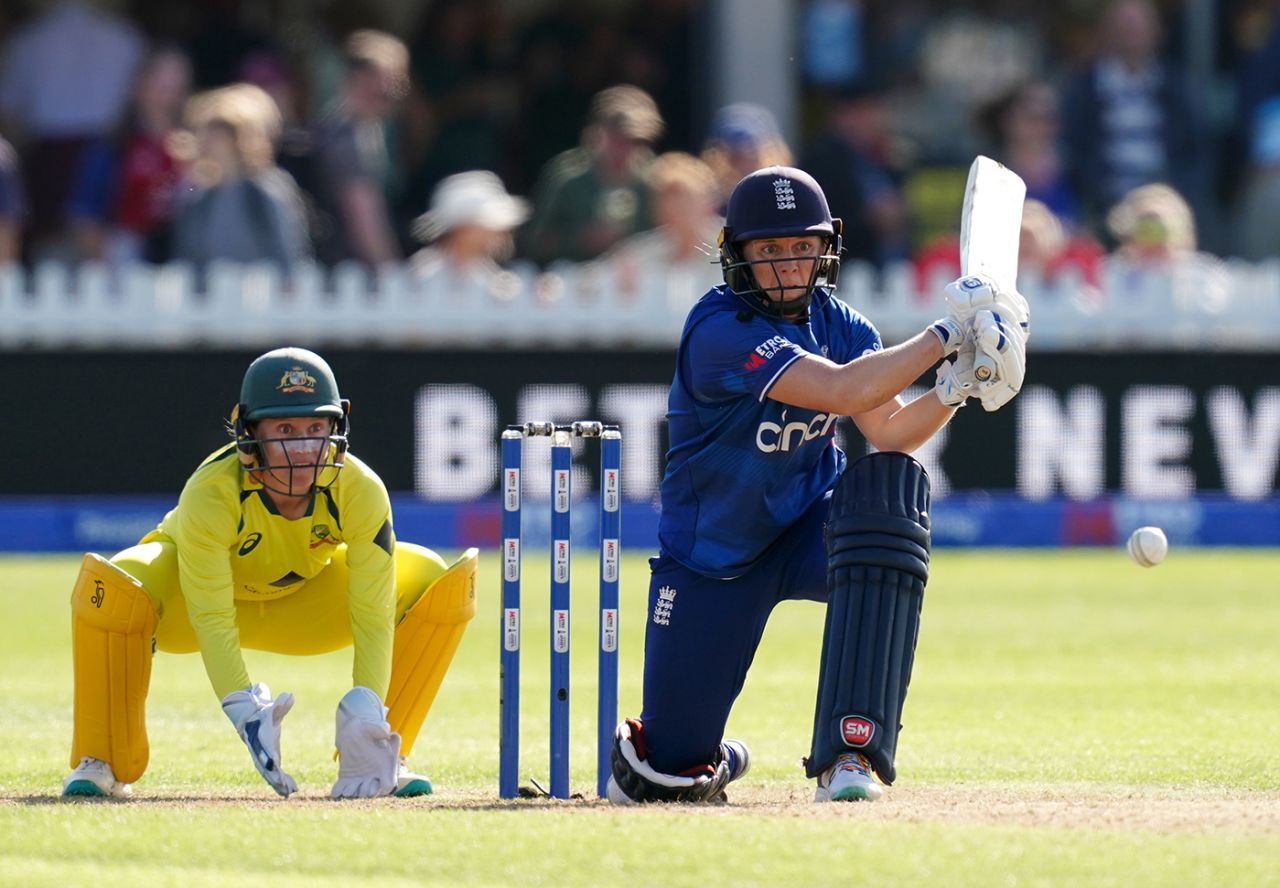 Heather Knight gets low to reverse-sweep, England vs Australia, Women's Ashes, 1st ODI, Bristol, July 12, 2023