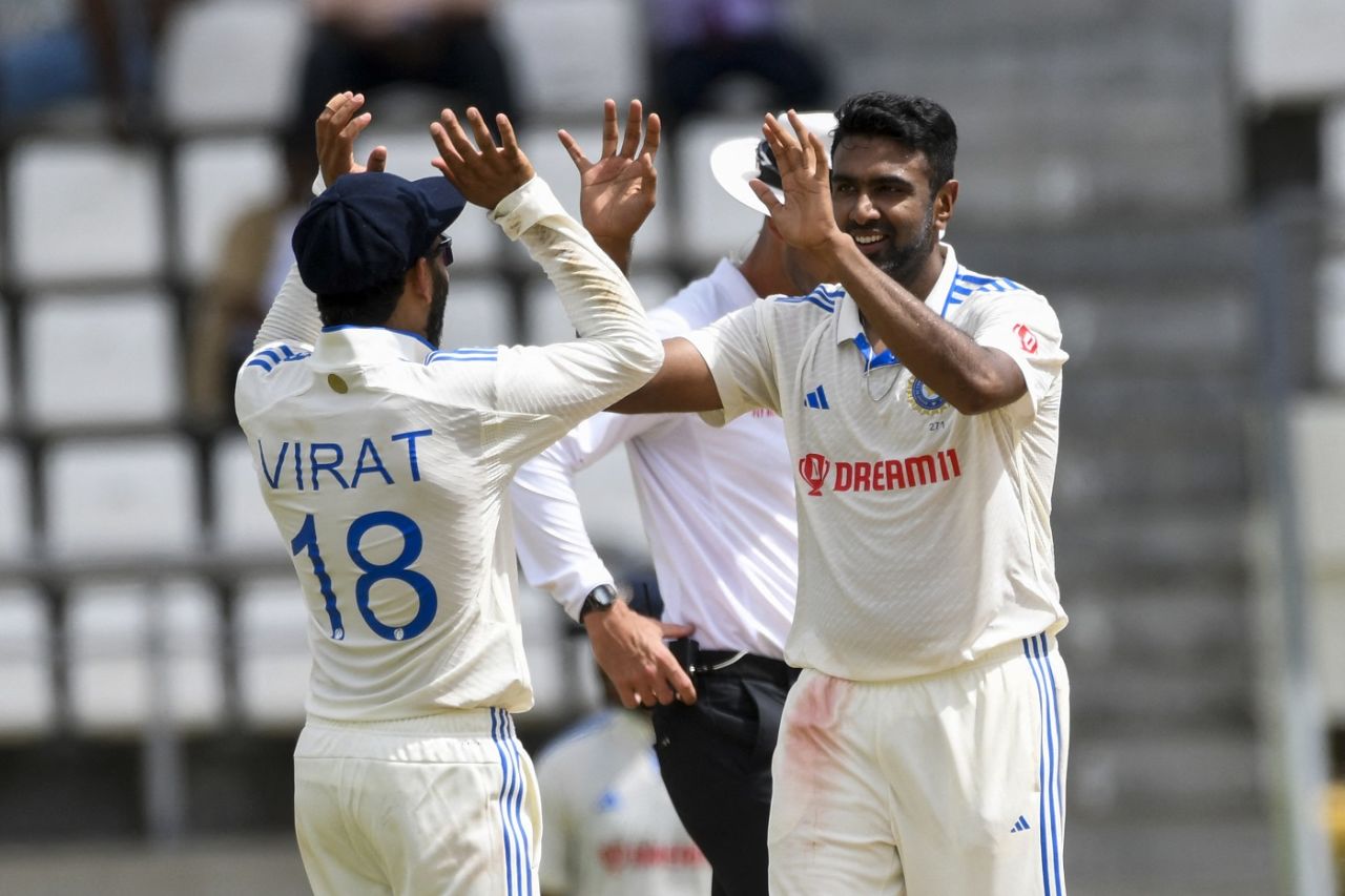 R Ashwin celebrates Alzarri Joseph's wicket with Virat Kohli, West Indies vs India, 1st Test, Roseau, 1st day, July 12, 2023