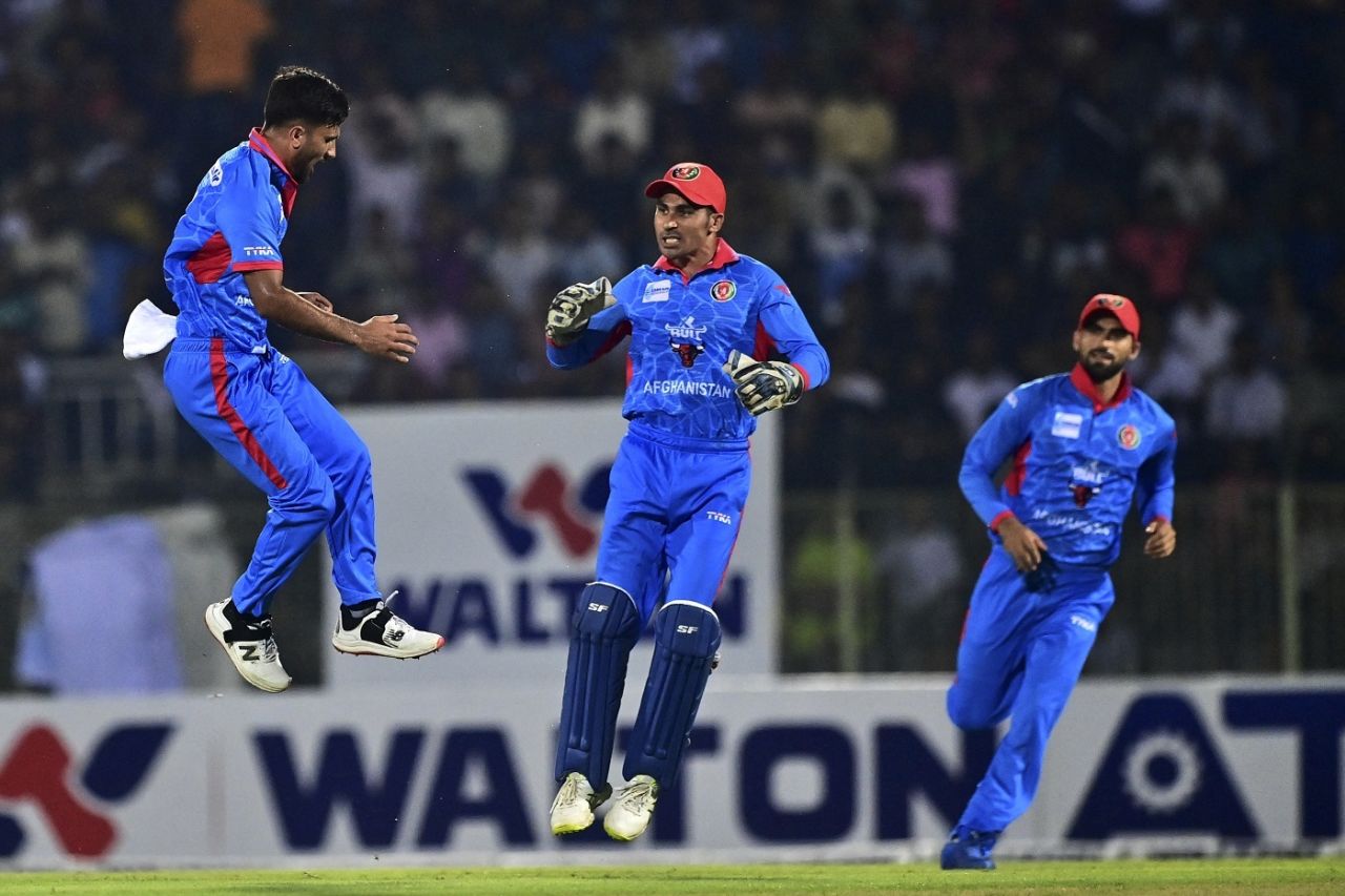 Fazalhaq Farooqi celebrates a dismissal, Bangladesh vs Afghanistan, 1st T20I, Sylhet, July 14, 2023