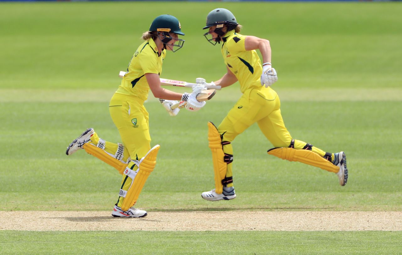 Ellyse Perry and Annabel Sutherland stitched a handy partnership, England vs Australia, Women's Ashes, 2nd ODI, Southampton, July 16, 2023