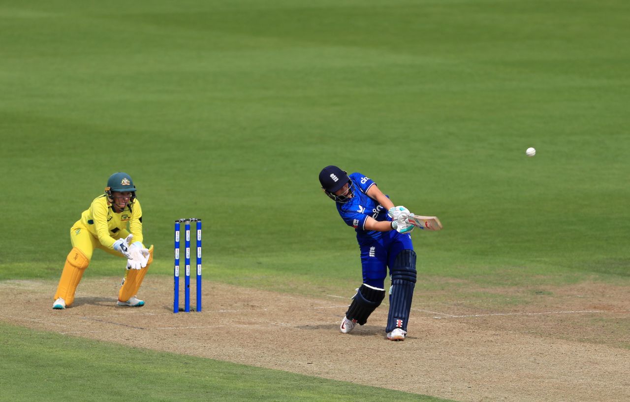 Alice Capsey went for the big shot and holed out to deep midwicket, England vs Australia, Women's Ashes, 2nd ODI, Southampton, July 16, 2023