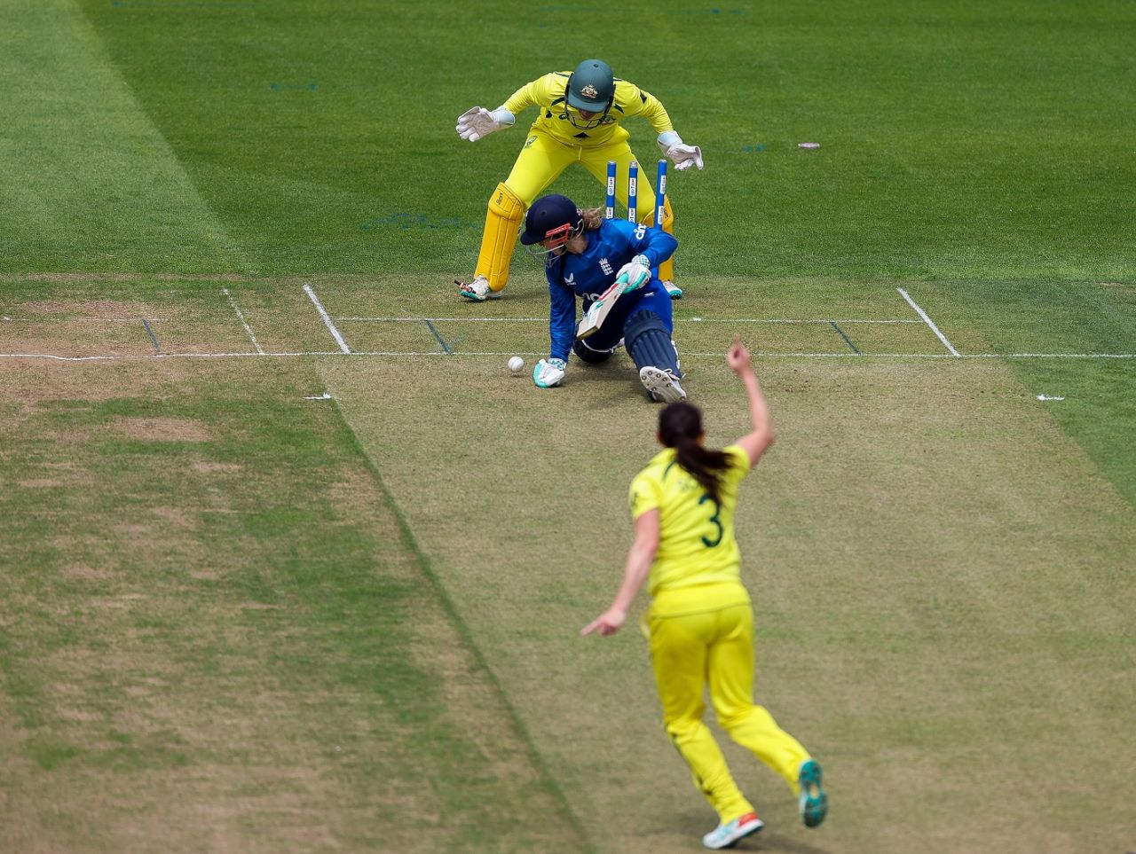 Tammy Beaumont was done in by Megan Schutt's swing, England vs Australia, 3rd ODI, Women's Ashes, Taunton, July 18, 2023
