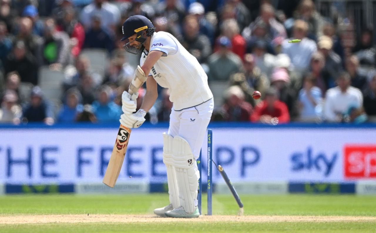 Mark Wood was bowled by Josh Hazlewood on the stroke of lunch, England vs Australia, 4th Ashes Test, Old Trafford, July 21, 2023