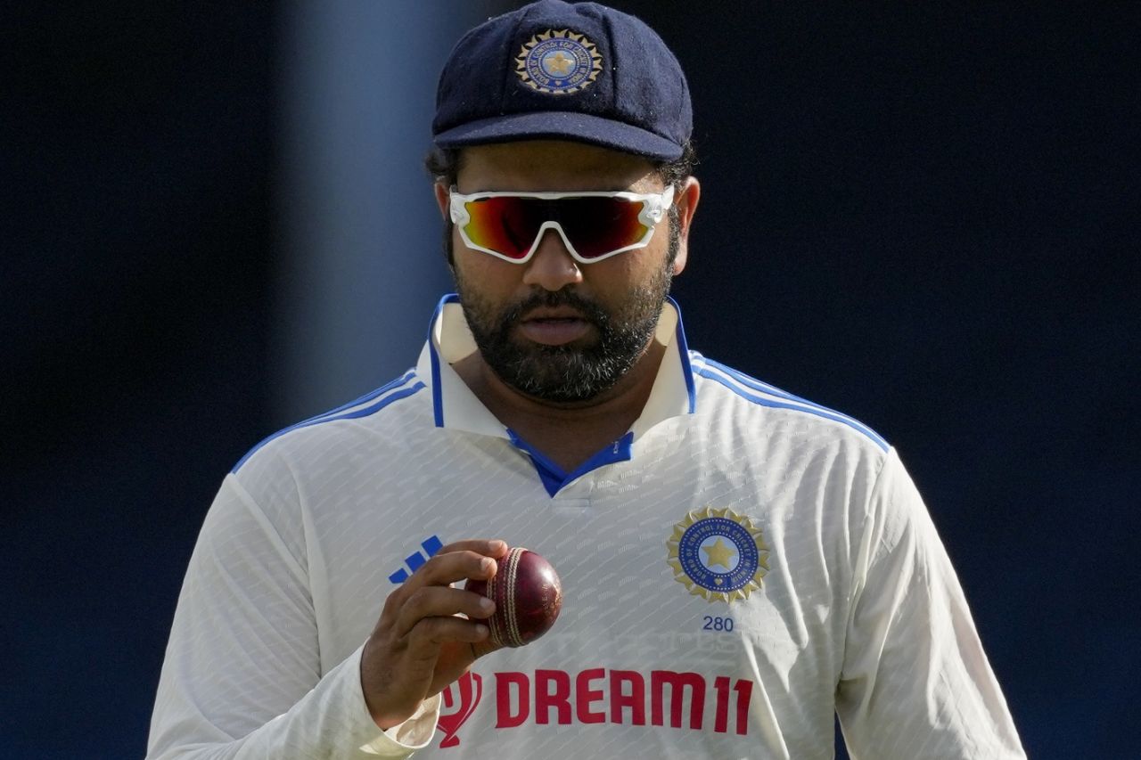 Rohit Sharma checks the ball, West Indies vs India, 2nd Test, Port-of-Spain, 2nd day, July 21, 2023