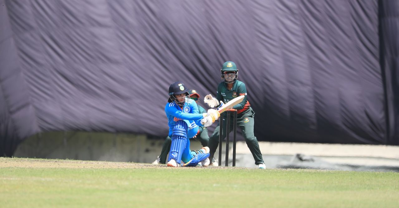 Harleen Deol swept one away to deep square leg, Bangladesh vs India, 3rd women's ODI, Mirpur, July 22, 2023