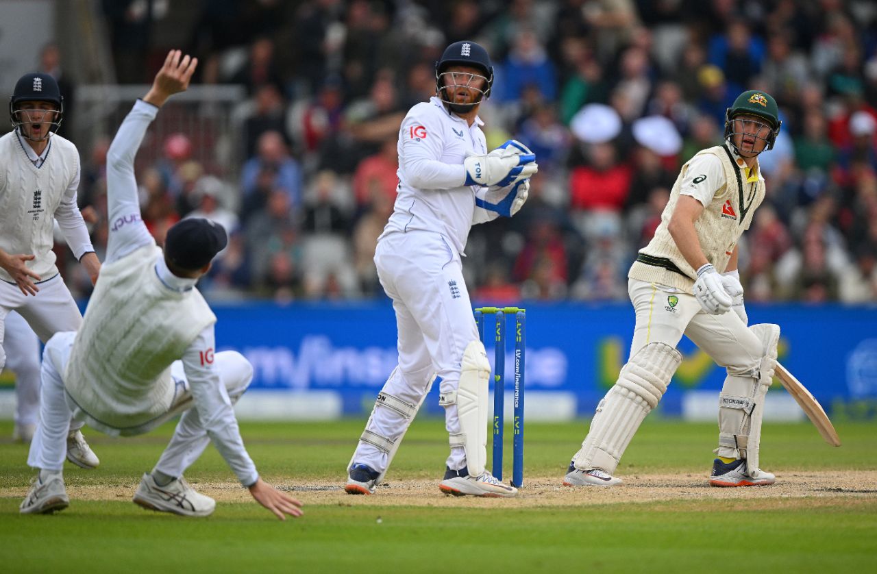 Marnus Labuschagne survived a flying edge at slip, England vs Australia, 4th Ashes Test, Old Trafford, 4th day, July 22, 2023